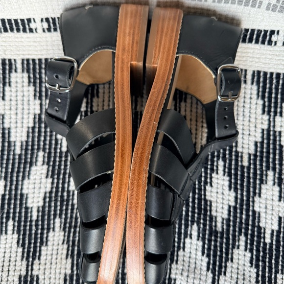 Everlane Women's Black Fisherman Sandals - Picture 4 of 9